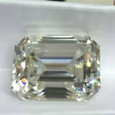 6*8 מ'מ Moissanite חיתוך אמרלד מחוספס מבריק סינטטי