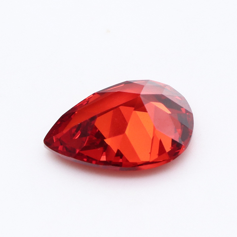 3EX D VVS Light Red Pear Cut Cubic Zirconia