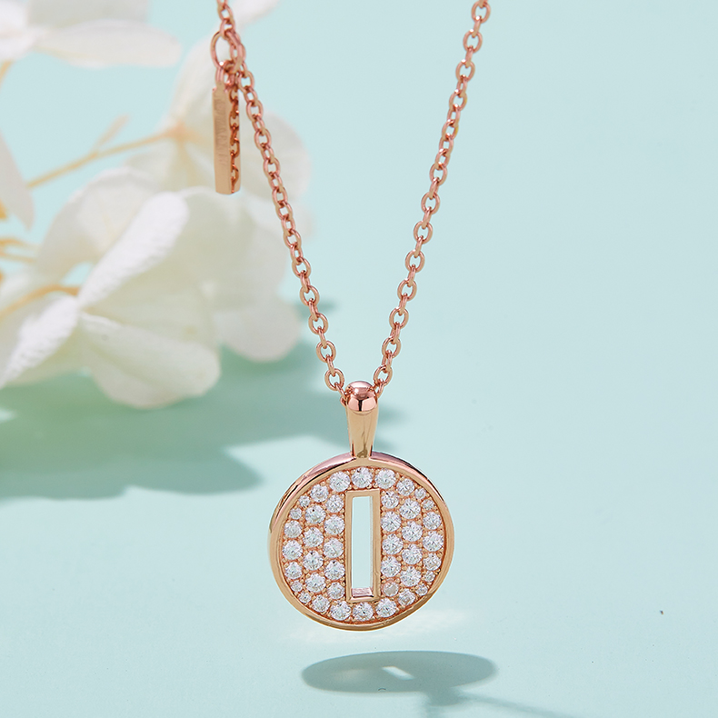 סדרת אלפבית I Lovely Rose Gold Necklace