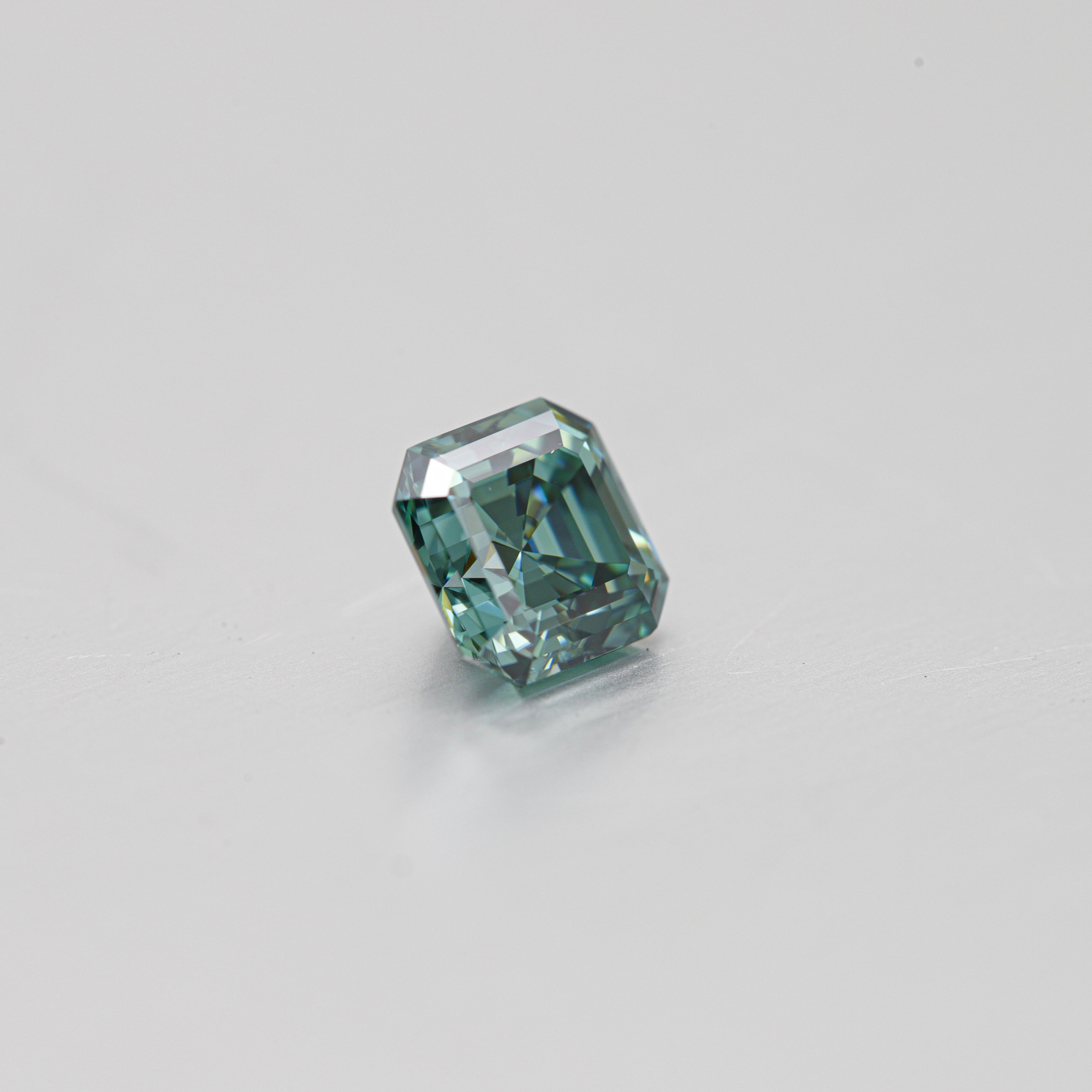 סיטונאי מפעל Moissanite VVS כרית חיתוך DEF ירוק Moissanite Stone