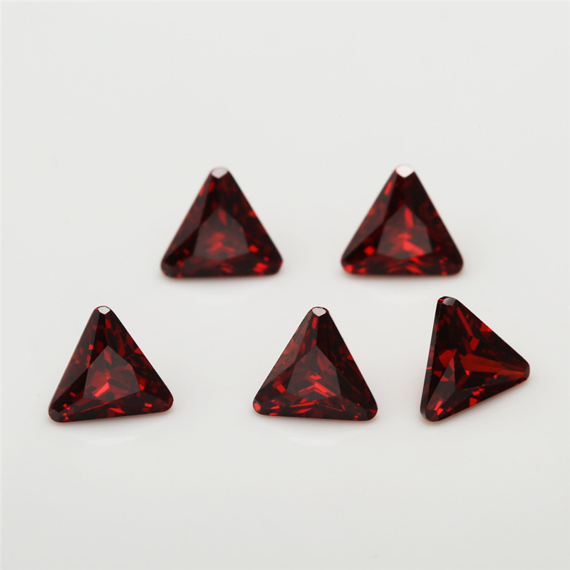 5A Oxblood אדום ייצור סיטונאי משולש מעוקב זירקוניה לתכשיטים